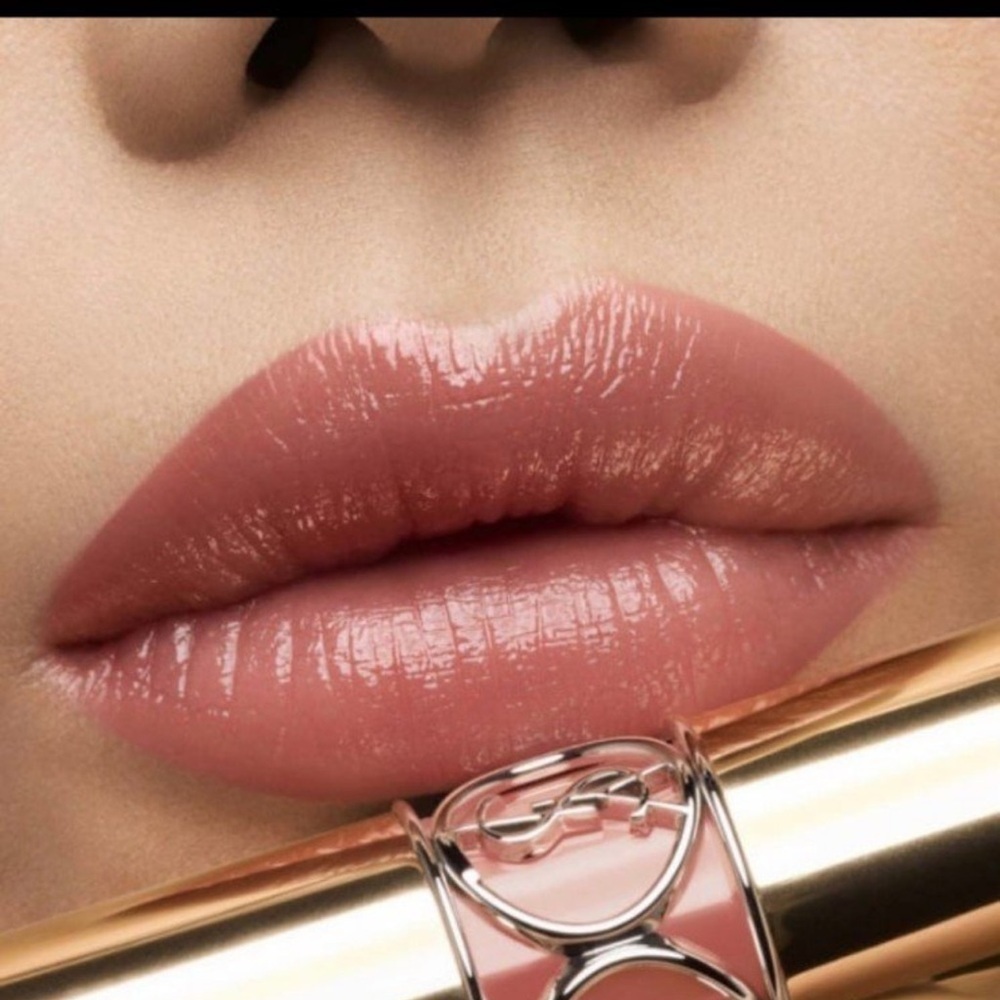 π Yves Saint Laurent Rouge Volupte Shine Oil-In-Stick 150 Nude Lingerie - Picture 4 of 7